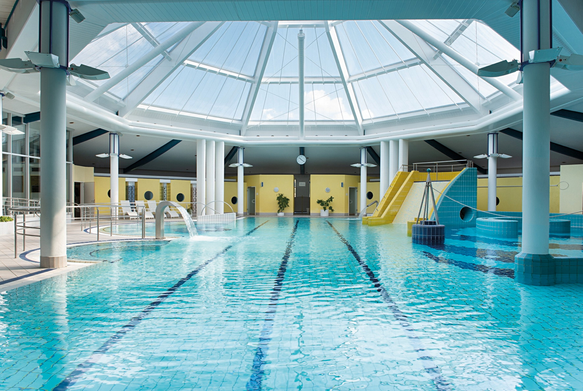 Poolbereich im Partnerhotel der Präsenztage